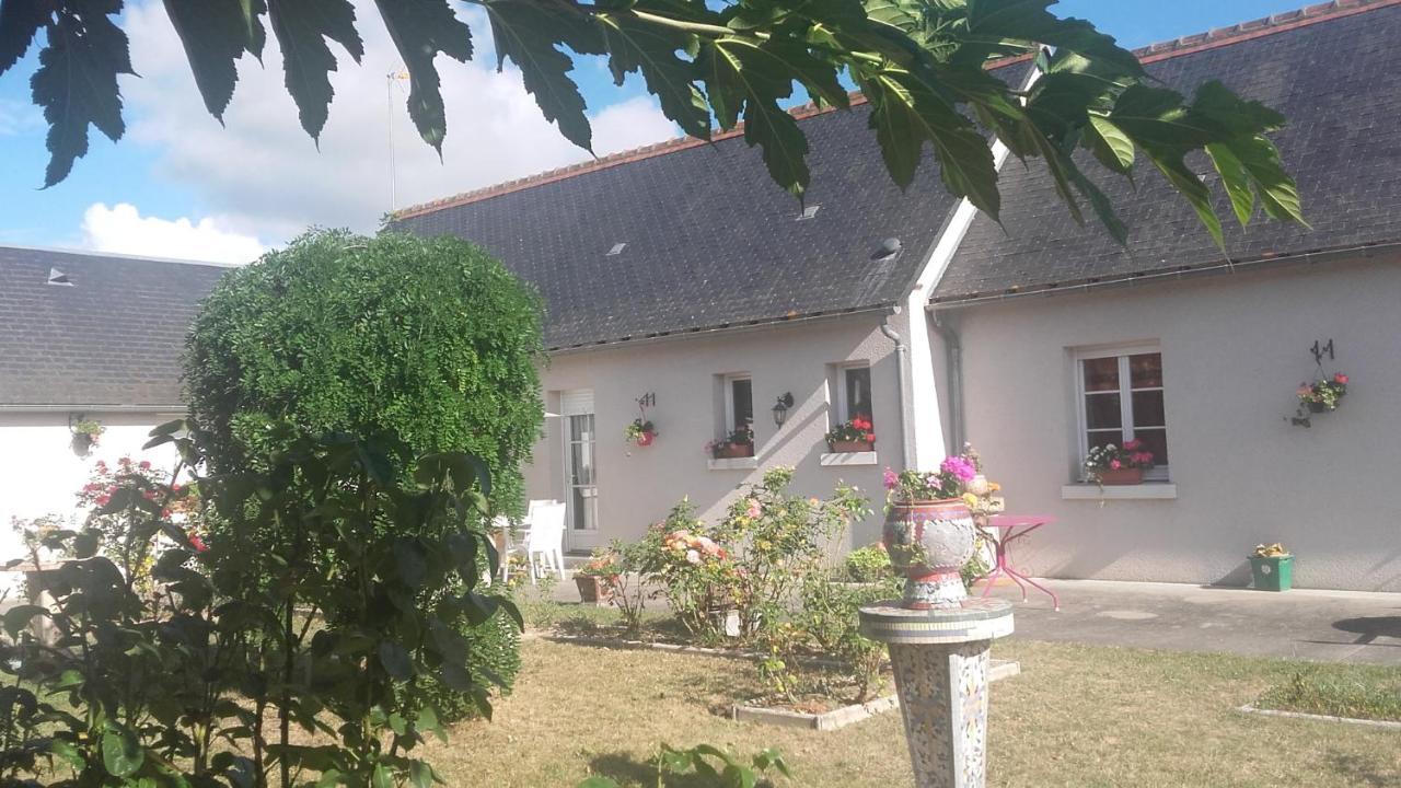 Le Clos Des Roses Civray-de-Touraine Bagian luar foto